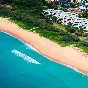 **** Aparthotel Surfside On The Beach Australia